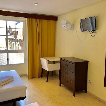 Hostal Arriaza Madrid Extérieur photo