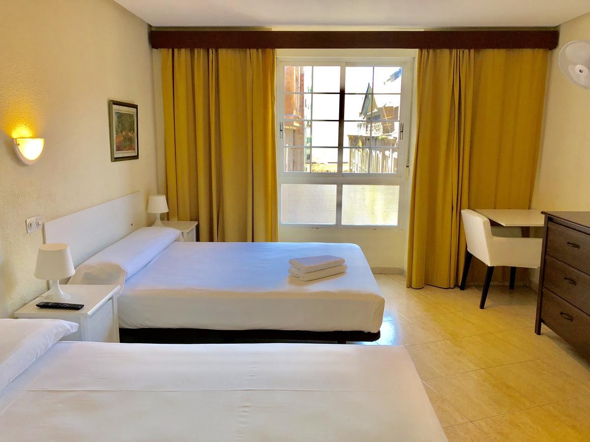 Hostal Arriaza Madrid Extérieur photo