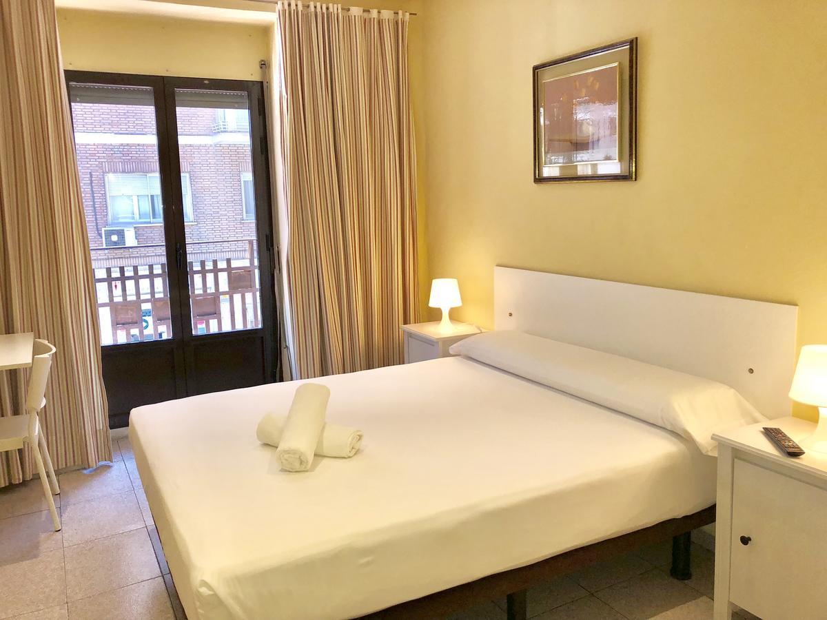 Hostal Arriaza Madrid Extérieur photo