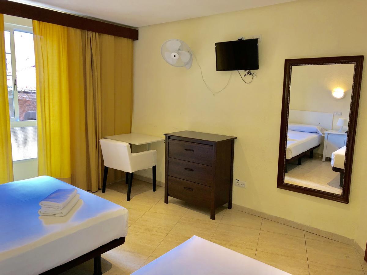 Hostal Arriaza Madrid Extérieur photo