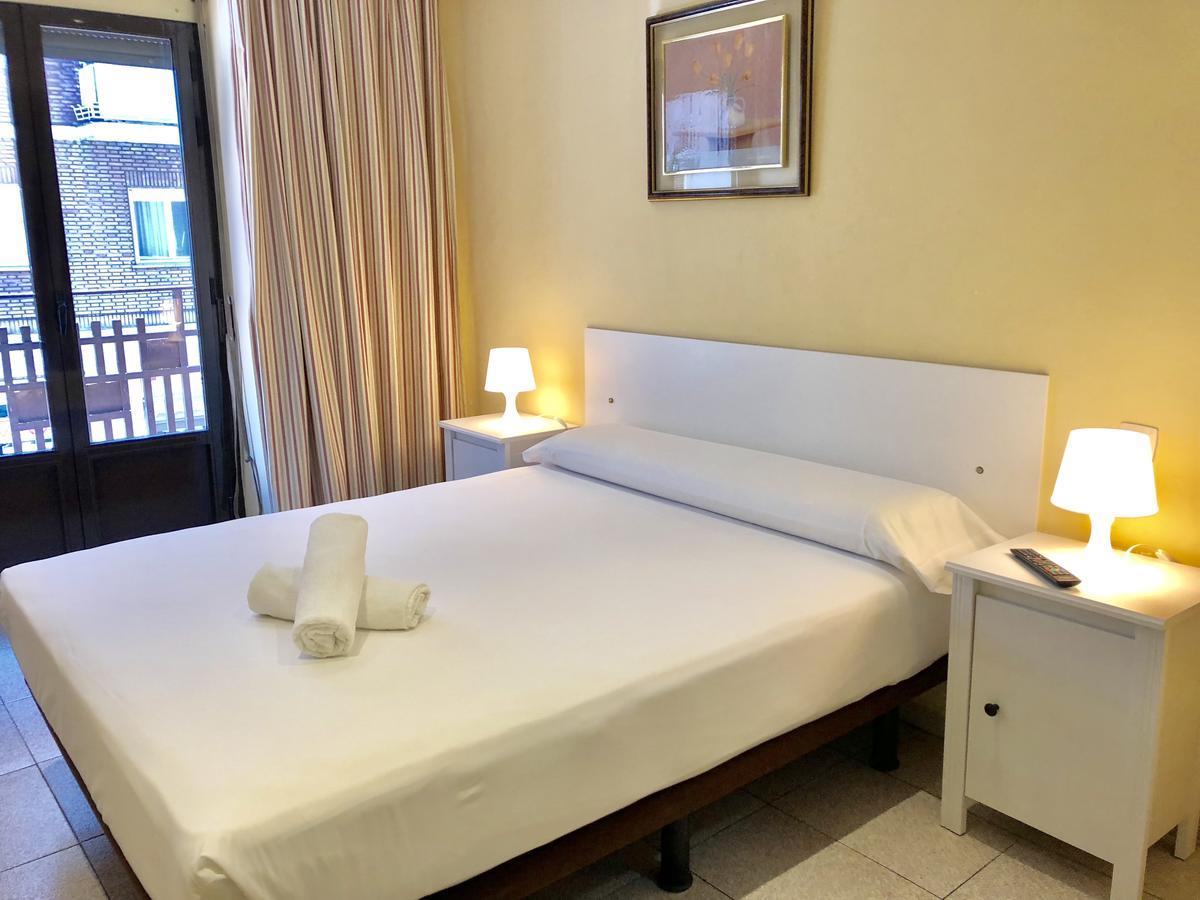 Hostal Arriaza Madrid Extérieur photo