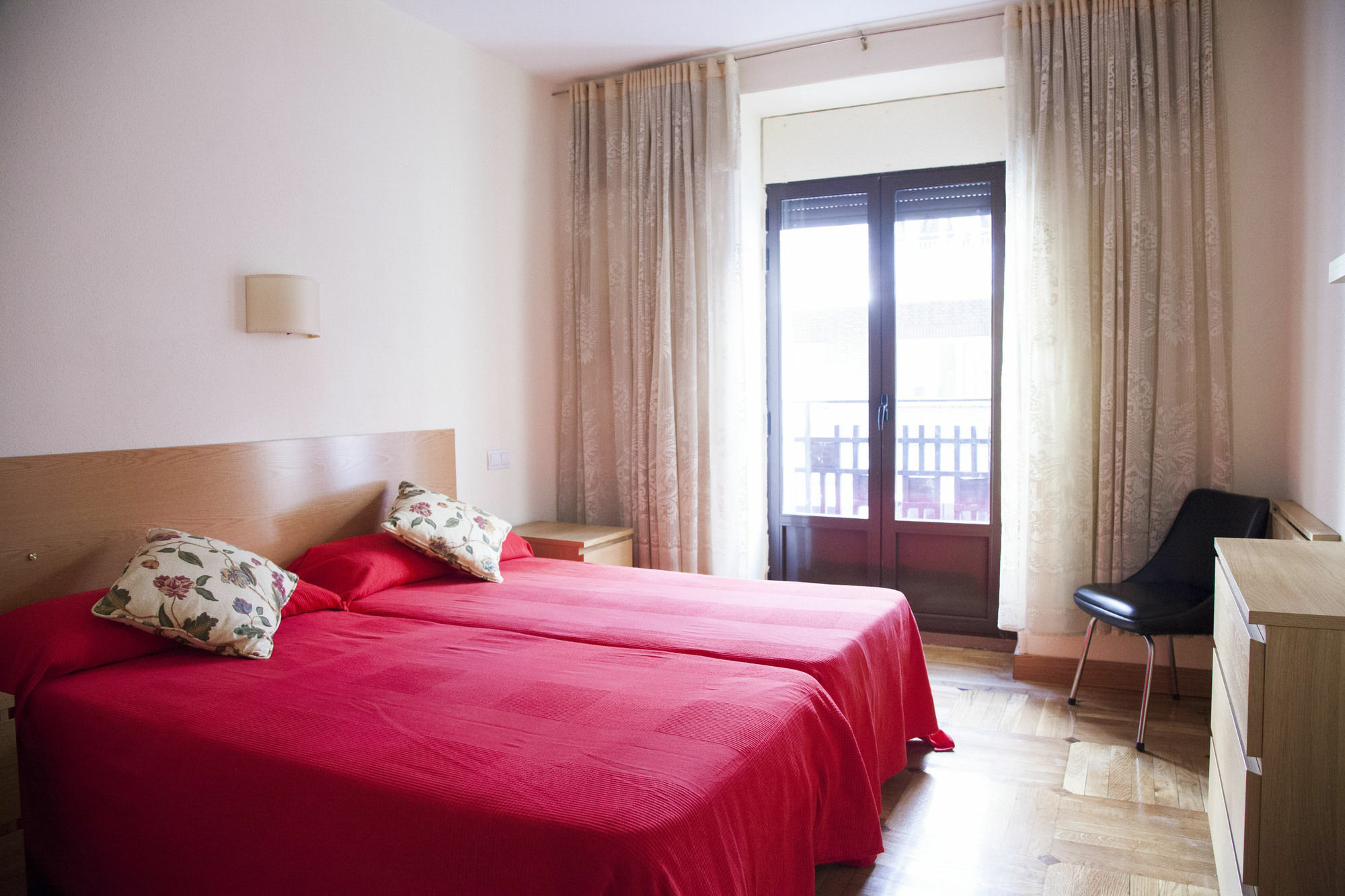 Hostal Arriaza Madrid Extérieur photo